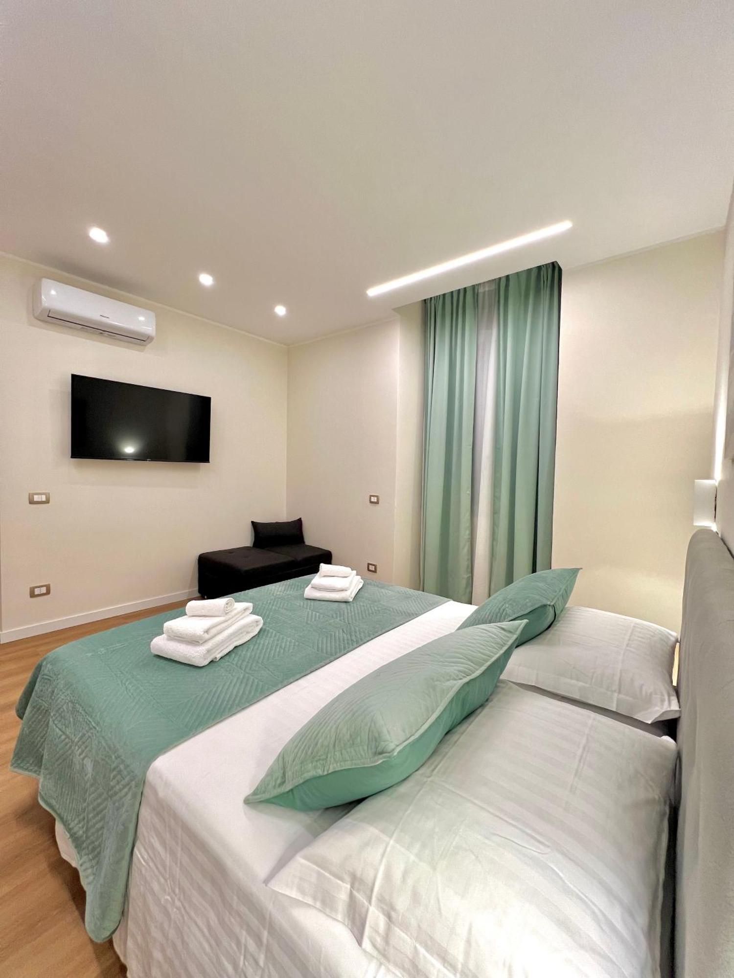 The Dream Apartment 100 M Dal Mare 萨沃纳 外观 照片